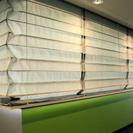 Imagem de uma cortina corta-fogo do modelo instalado Fibershield-P