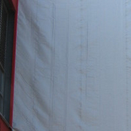Imagem de uma cortina corta-fogo do modelo instalado Fibershield-F